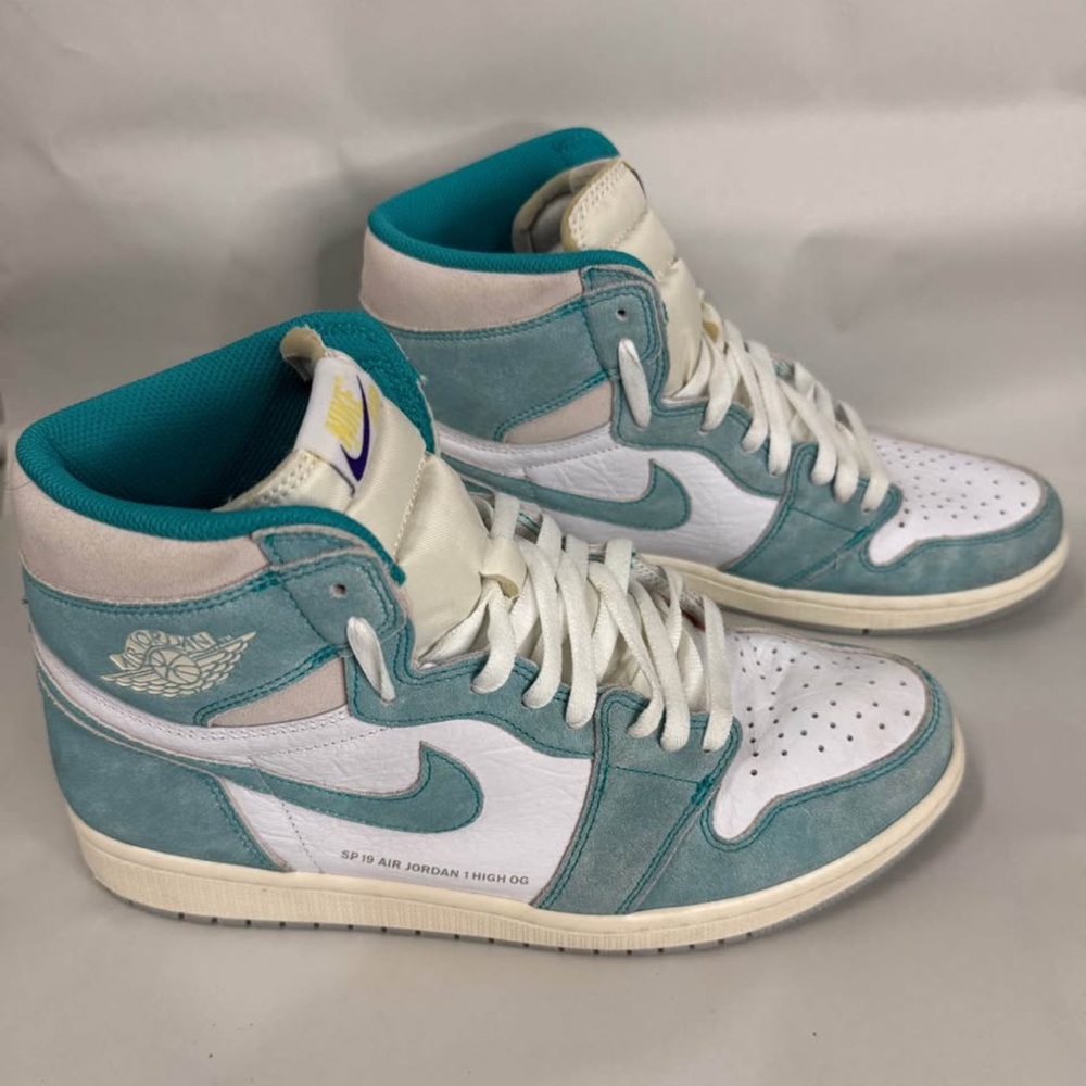 Men’s Jordan 1 Highs in Turbo Green- size 11